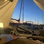 Πλωτό κατάλυμα Yacht Galarne Saint-Raphaël