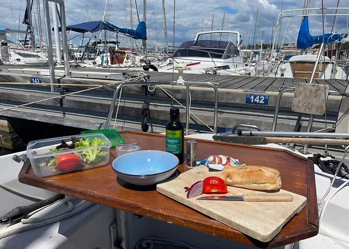 Yacht Galarne Botel Saint-Raphaël
